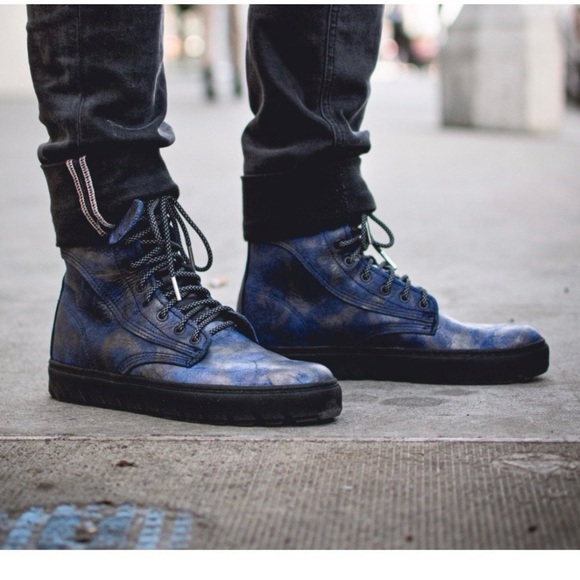 Brand new Wolverine Boots never worn. Size 8 NWOT main image 3